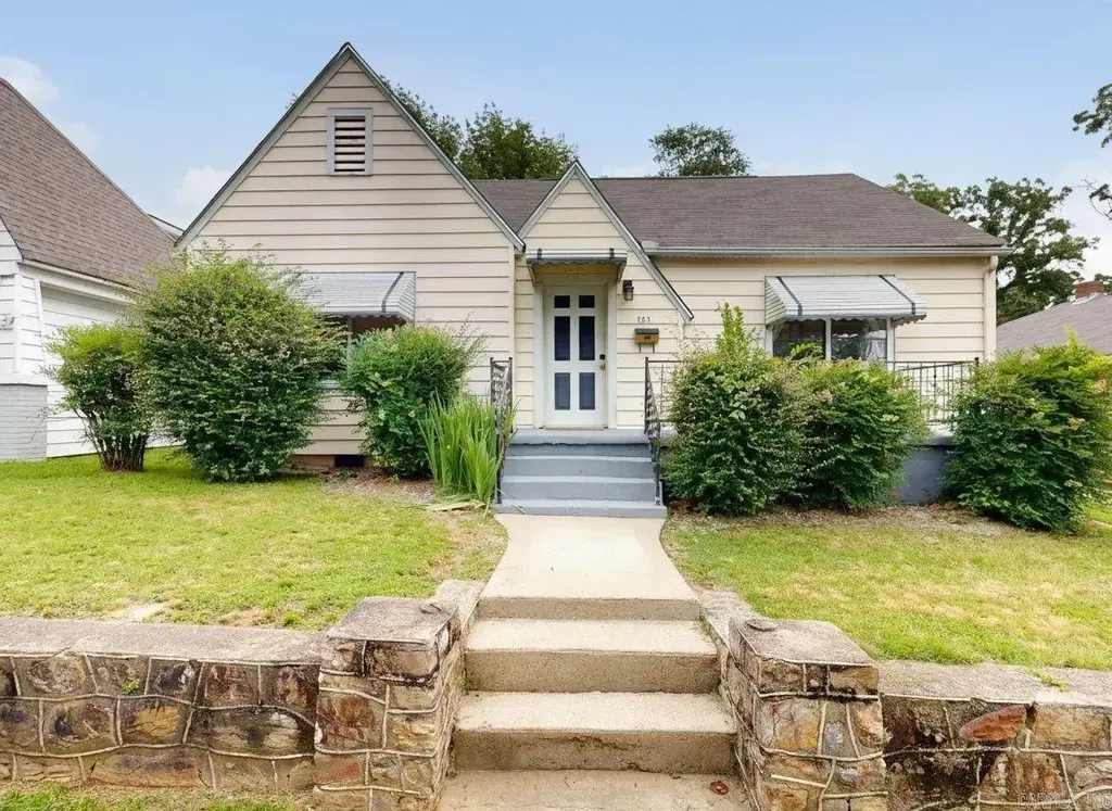 303 Richard Street, Hot Springs