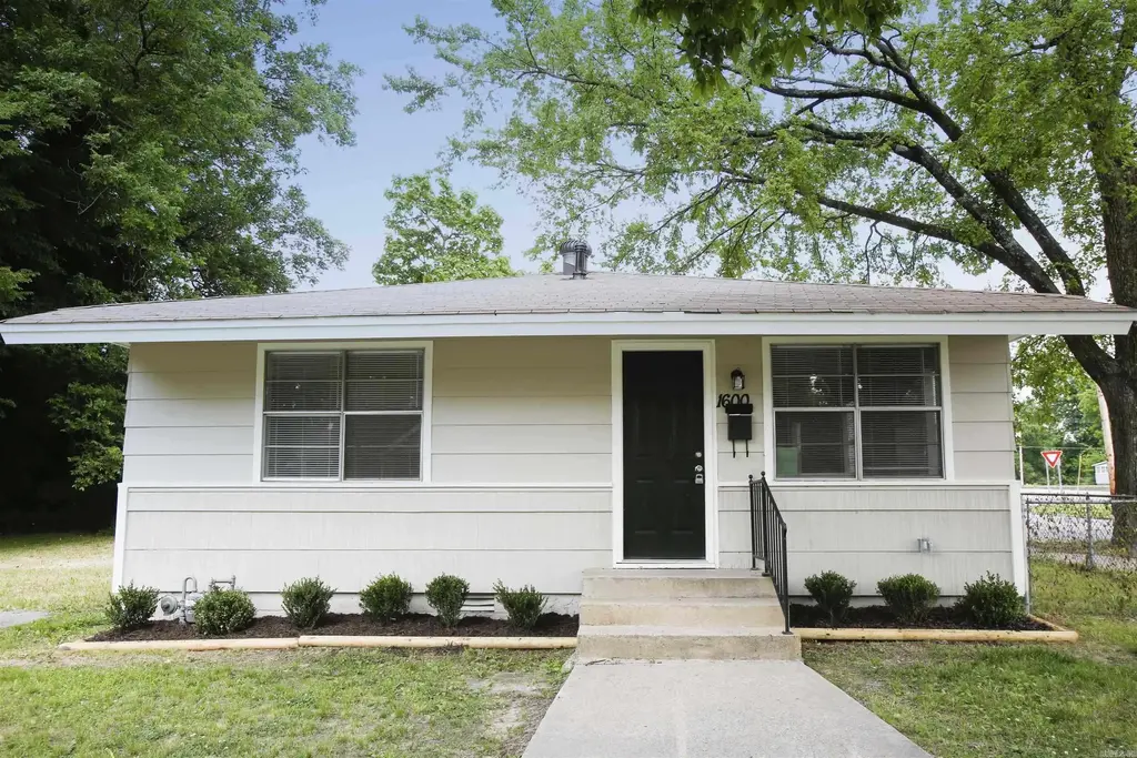 1600 Moss Street, North Little Rock