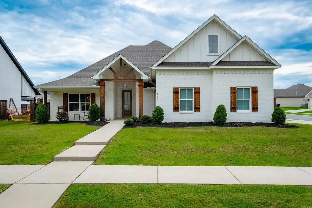 6057 Meridian Drive, Bryant