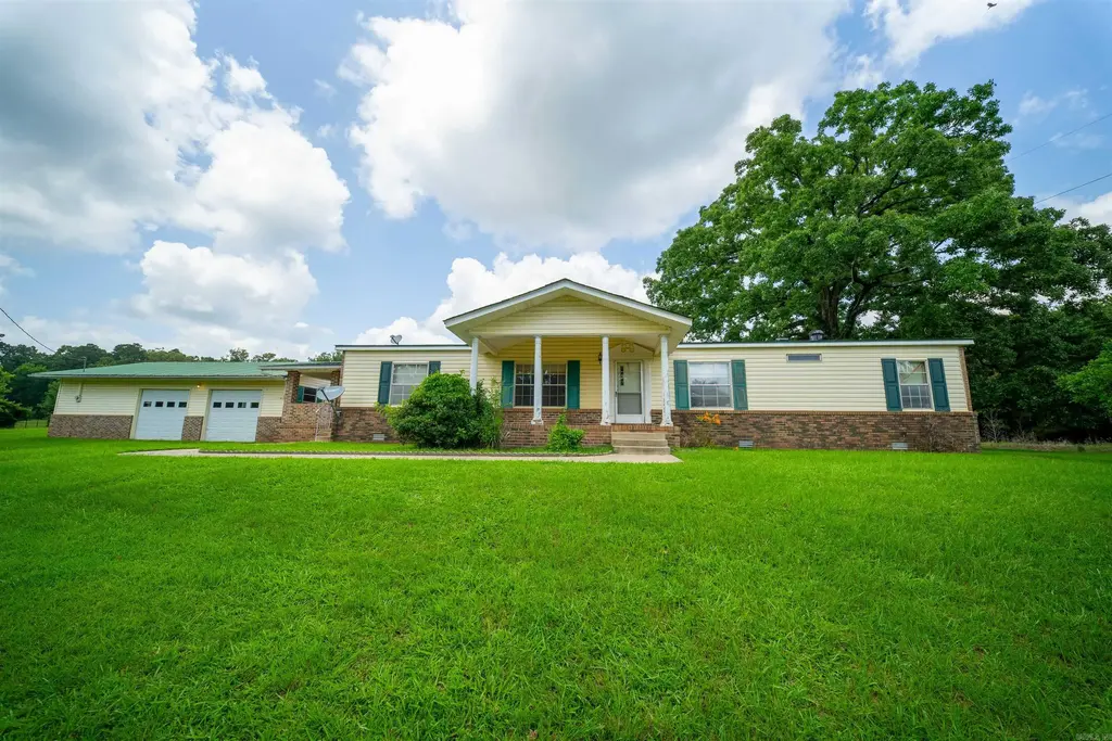 6659 Calhoun 37 Road, Hampton