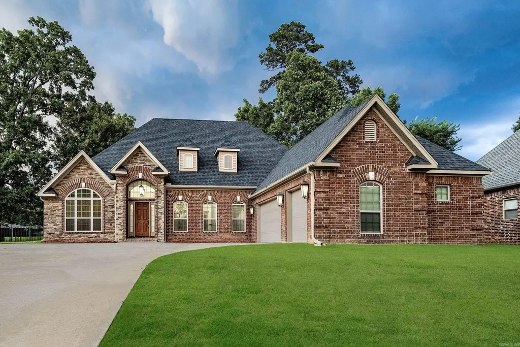 103 Grenoble, Maumelle