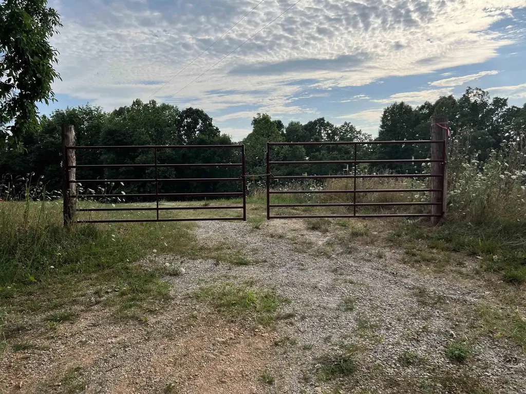 1717 Grassy Road, Marshall