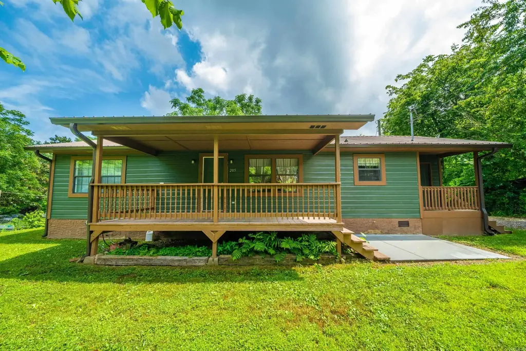 205 Vista, Hot Springs