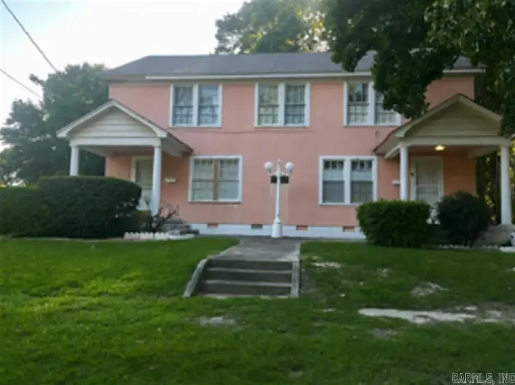 1814 And 1816 S Main Street, Pine Bluff
