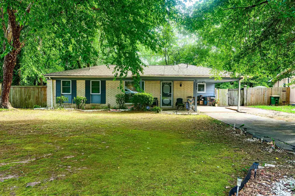 307 Aspen Ct, North Little Rock
