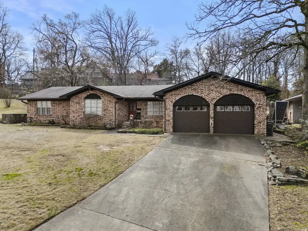 15 Rosewood Circle, Little Rock