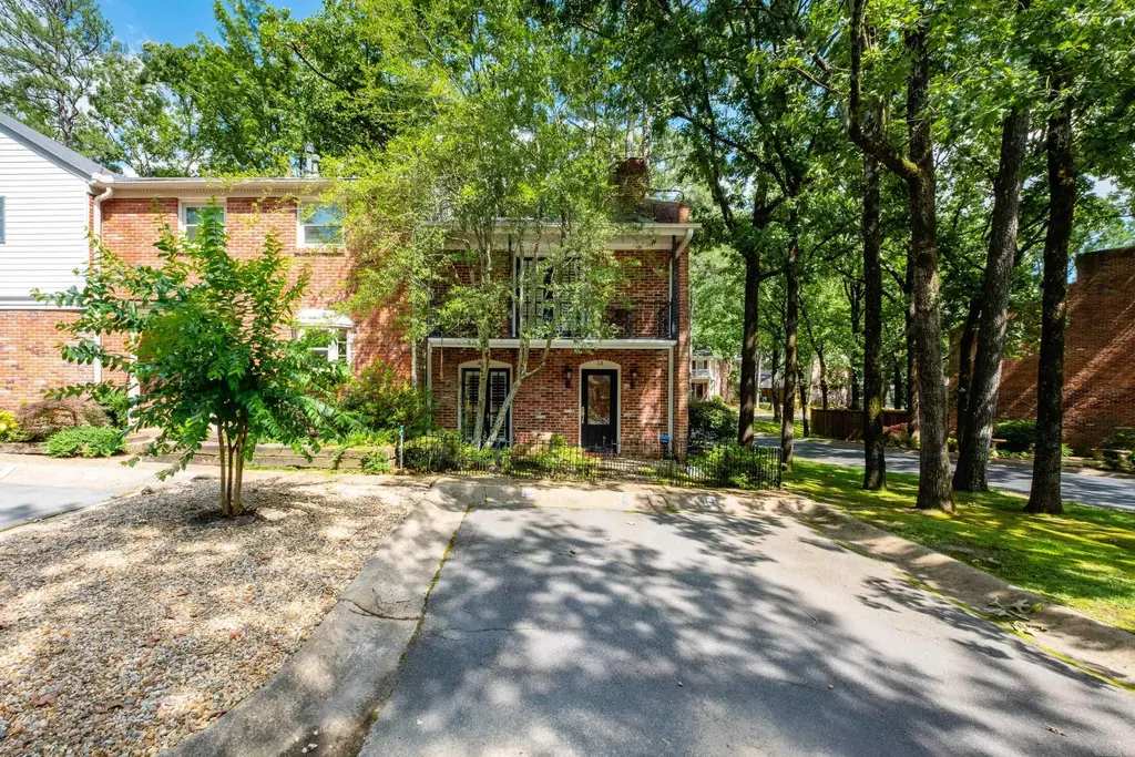 13 Kingsbridge Way, Little Rock