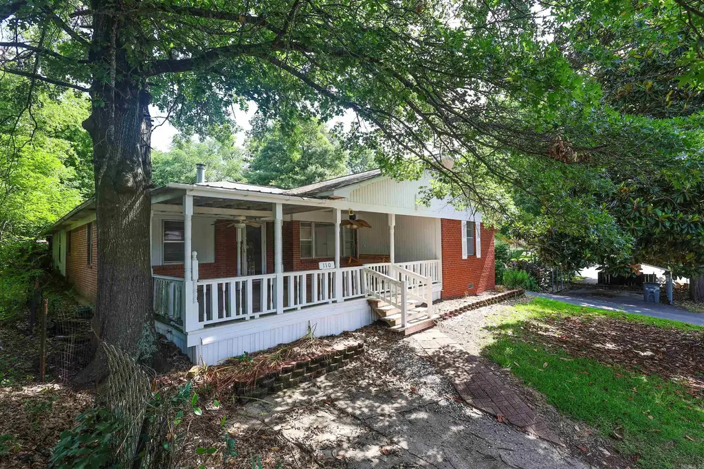 110 Jerome Street, Hot Springs