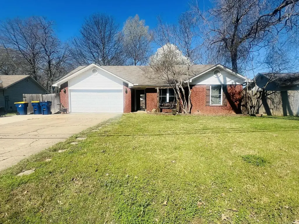 306 Ray Street, Cabot