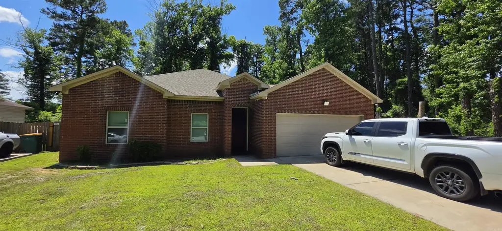 65 Westchester Drive, White Hall