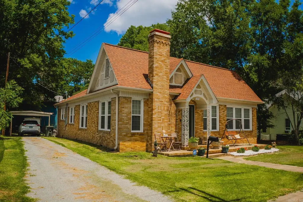 209 E Shelton Avenue, Monticello