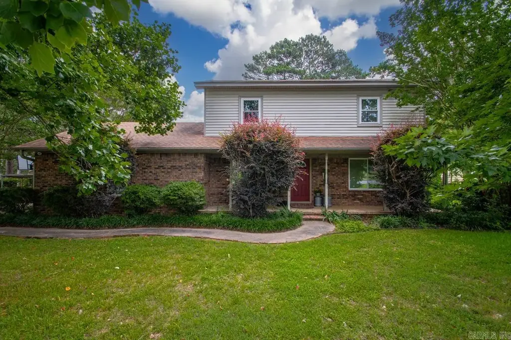 1220 Pine Forest Drive, Benton