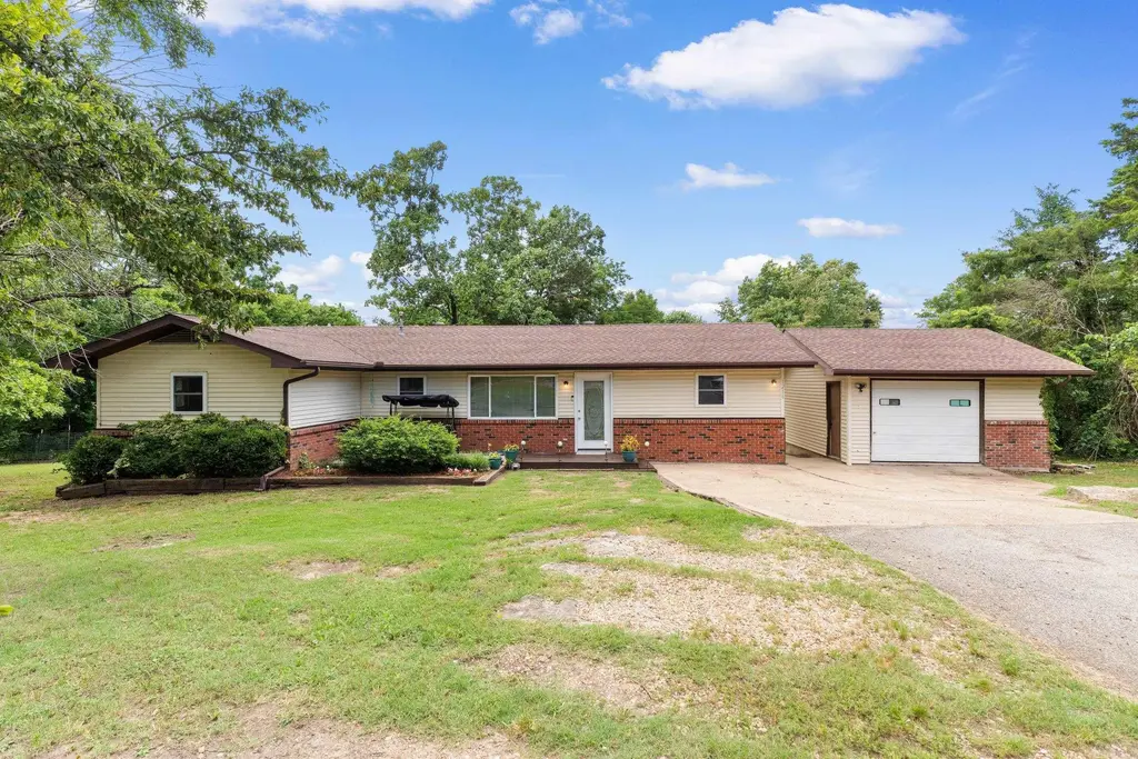 1216 Mark Drive, Mountain Home