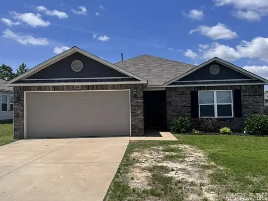 5041 Red Fox Trail, Bauxite