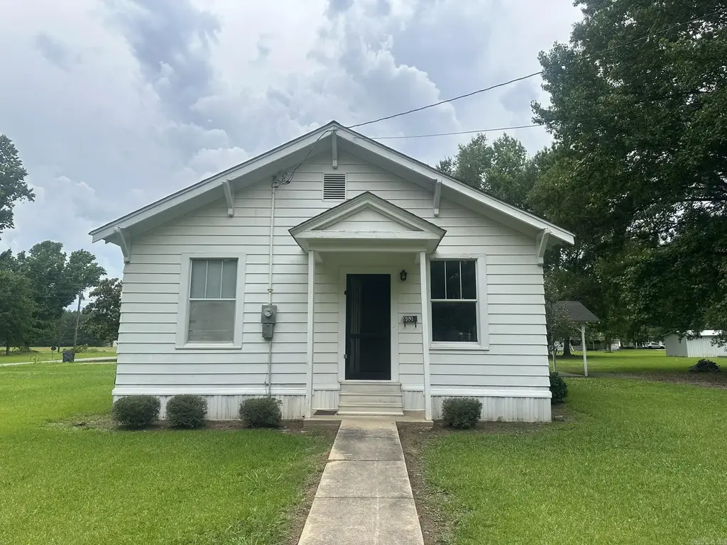 803 N Noble St, Hamburg