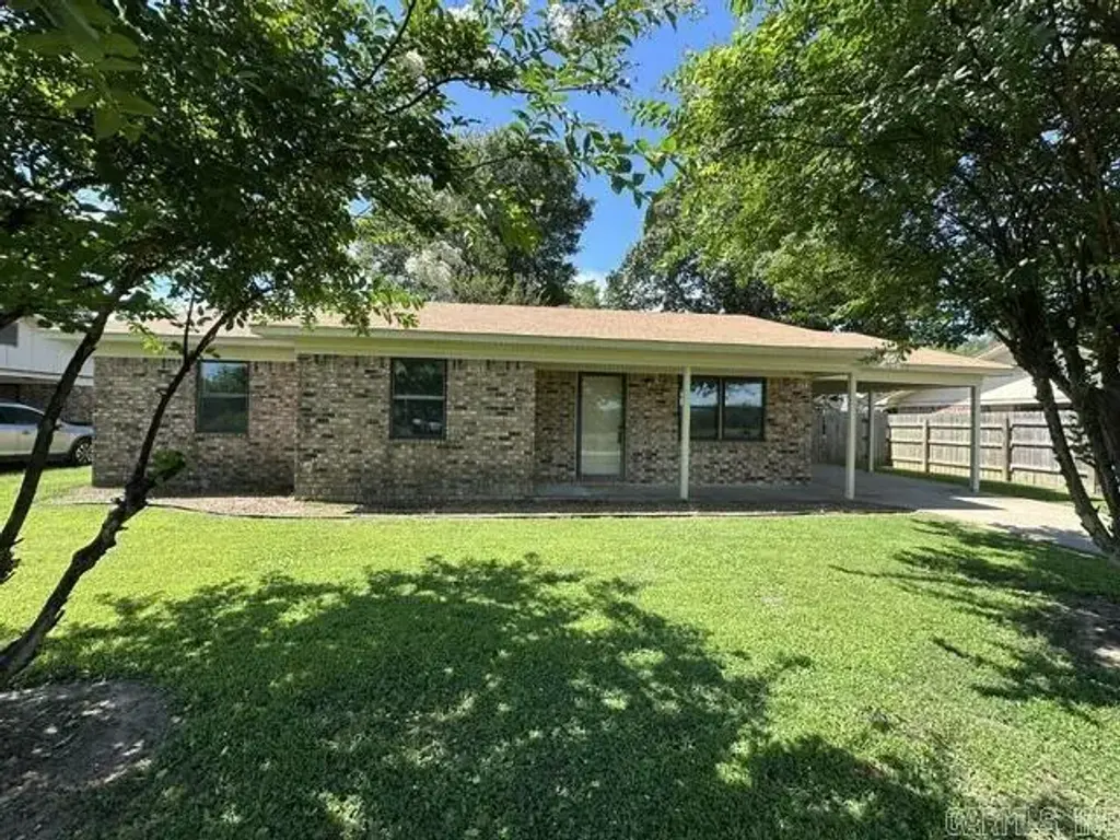 611 Ketchum Street, Lonoke