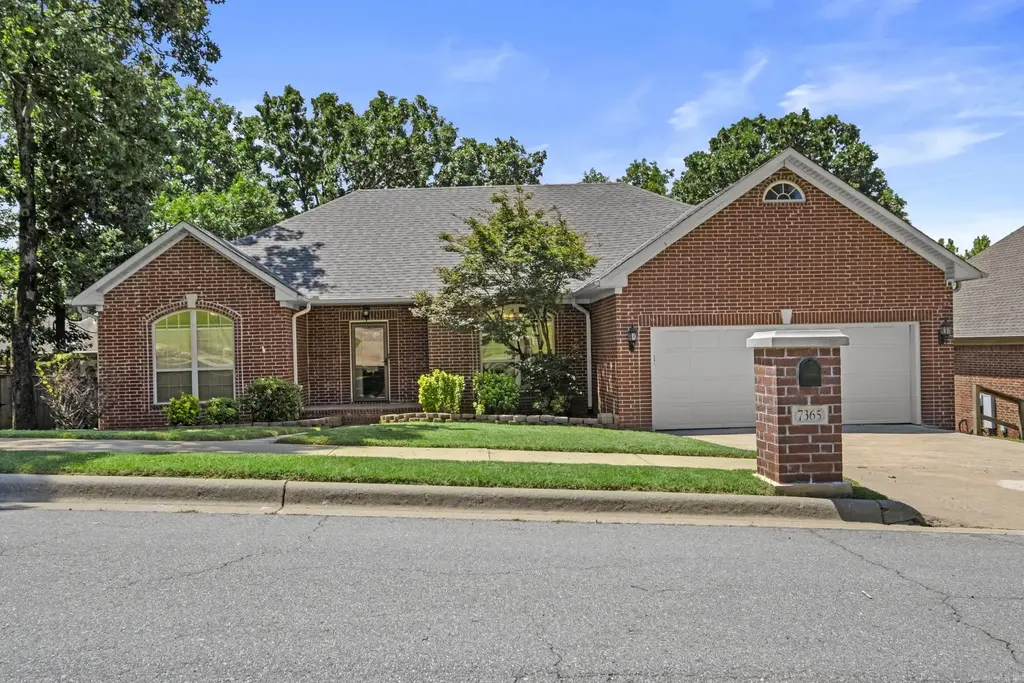 7365 W Ridge Circle, Sherwood