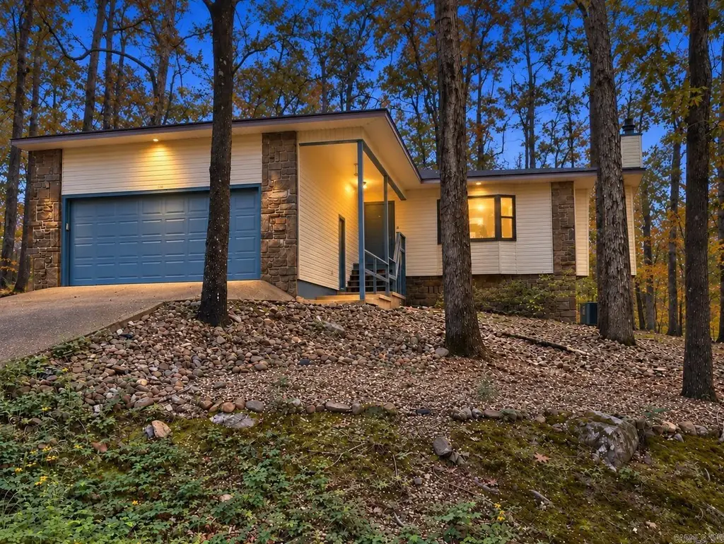 104 Aspe Lane, Hot Springs Village