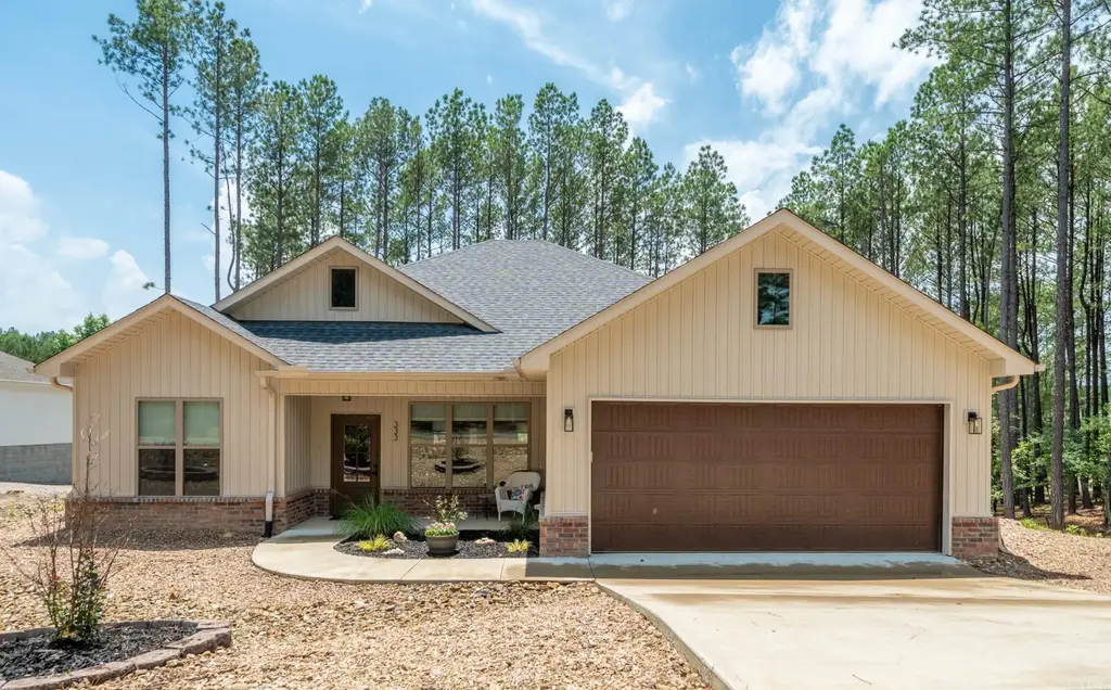 333 Maderas Drive, Hot Springs Village