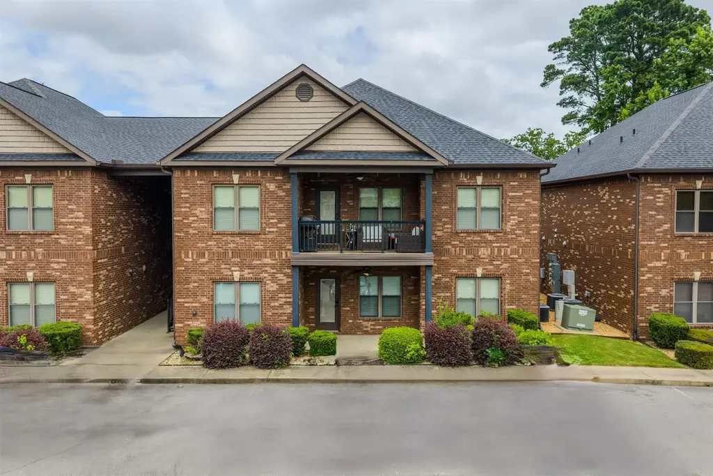 1930 N Reynolds Rd., Bryant