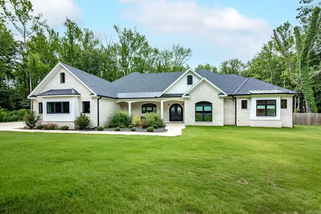 29 Woody Lane, Cabot
