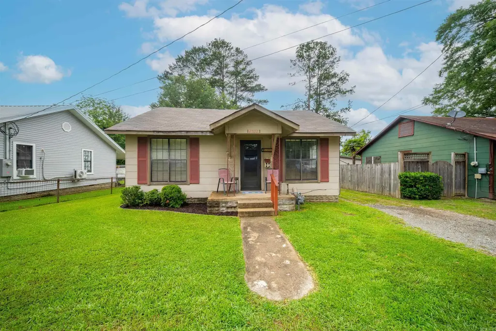 2532 Williams Street, Camden