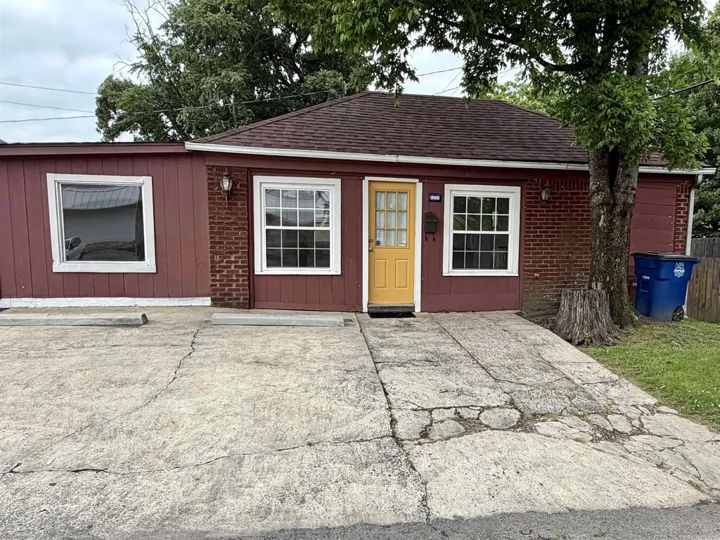 100 W B Avenue, North Little Rock