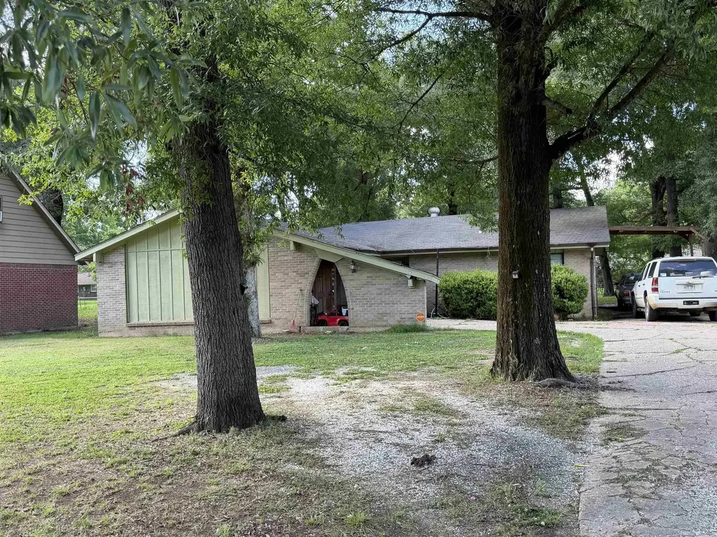 19 Jackson, McGehee
