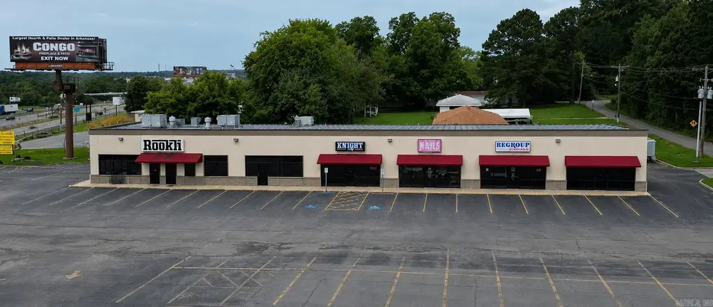2021 Brandon Road, Bryant