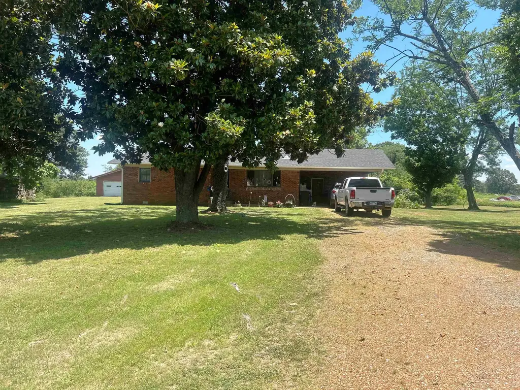 6888 Hwy 62/412, Glencoe