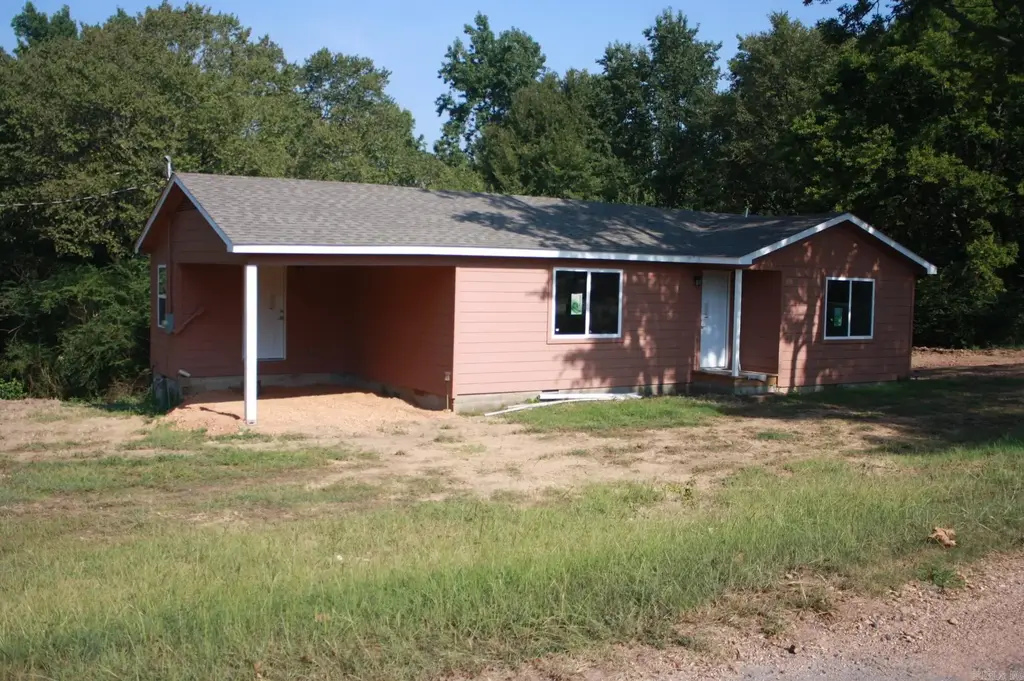 1205 N Walters Avenue, Dierks