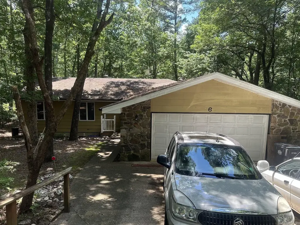 6 La Estrada Lane, Hot Springs Village
