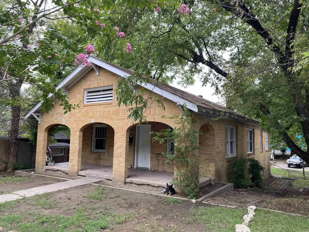 612-614 Oakcliff, Hot Springs