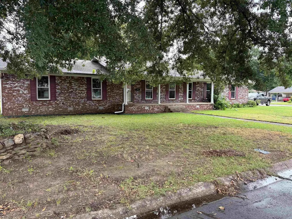 522 Robinette Street, Benton