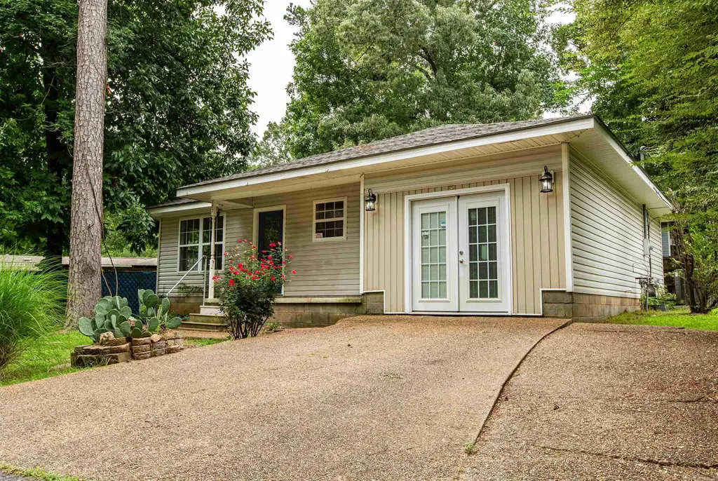187 Babbs Drive, Hot Springs