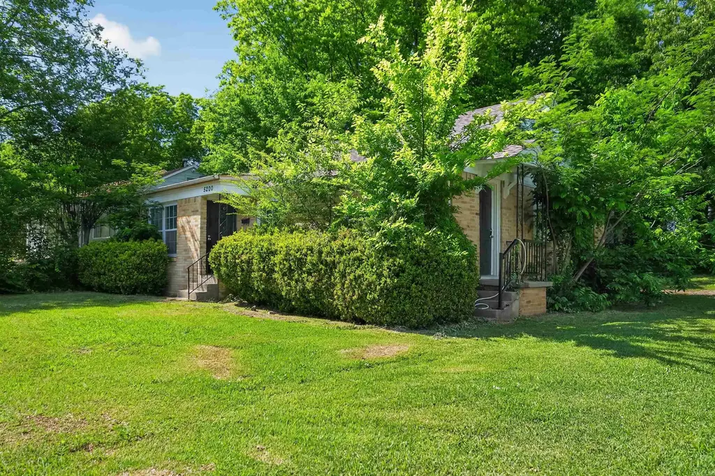 5200 W 28th Street, Little Rock