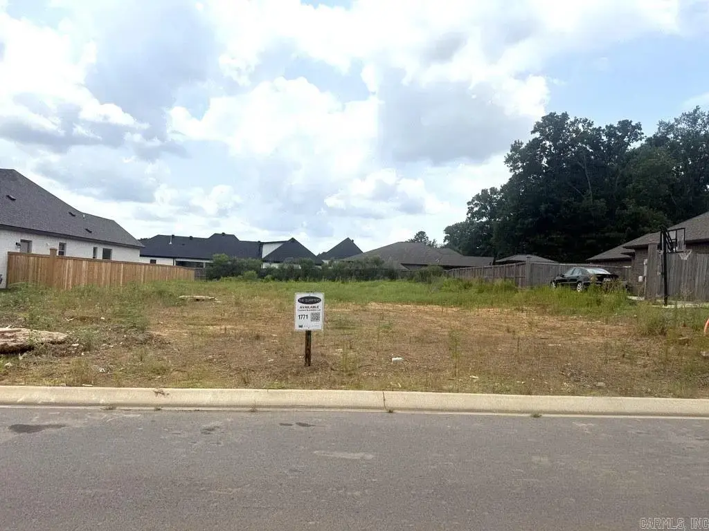 64 Lucia Lane, Maumelle