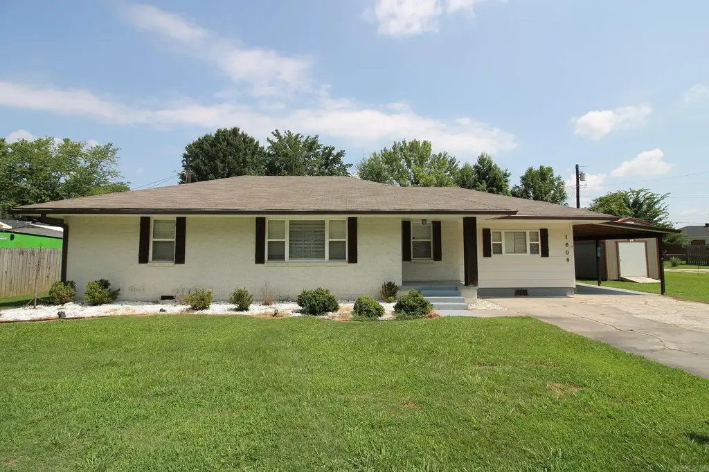 1809 Woodland Drive, Paragould