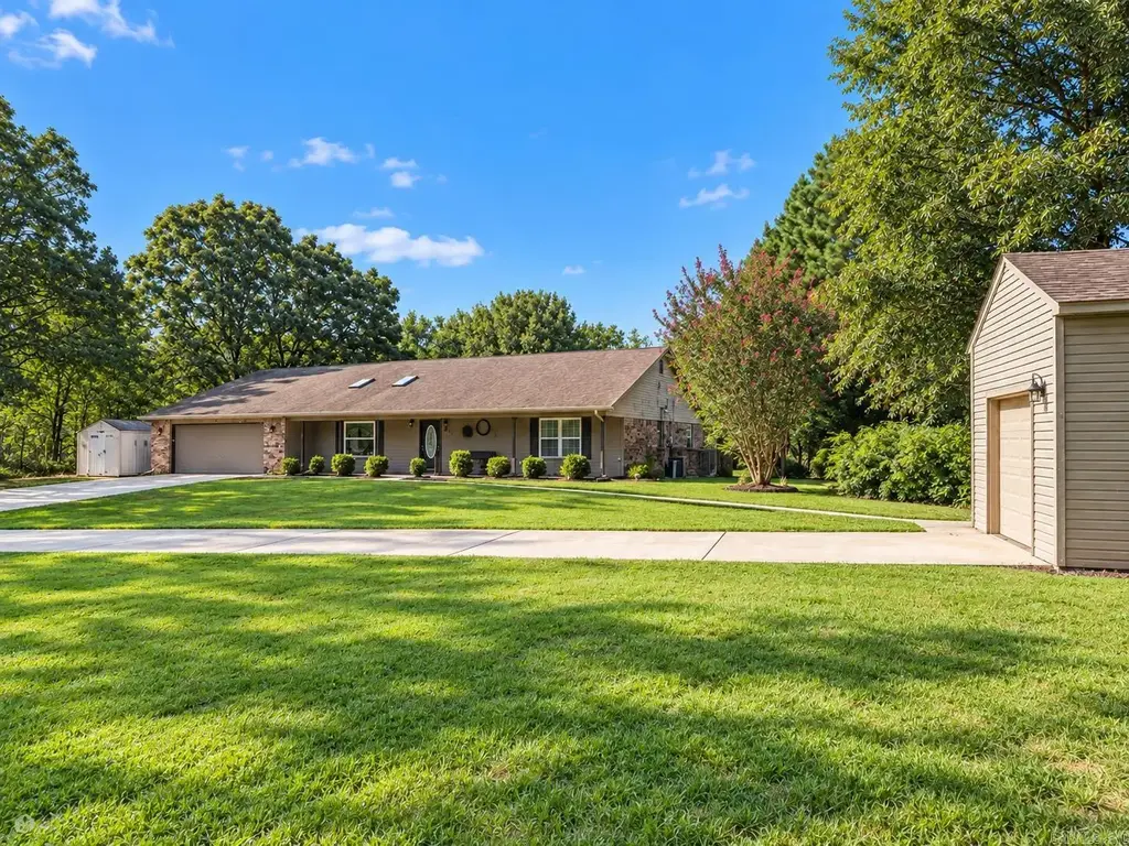 121 Rolling Meadows Lane, Austin