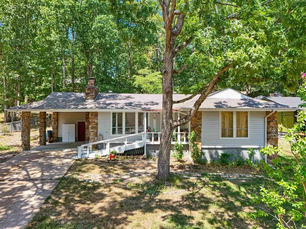 173 Pine Knot Road, Fairfield Bay