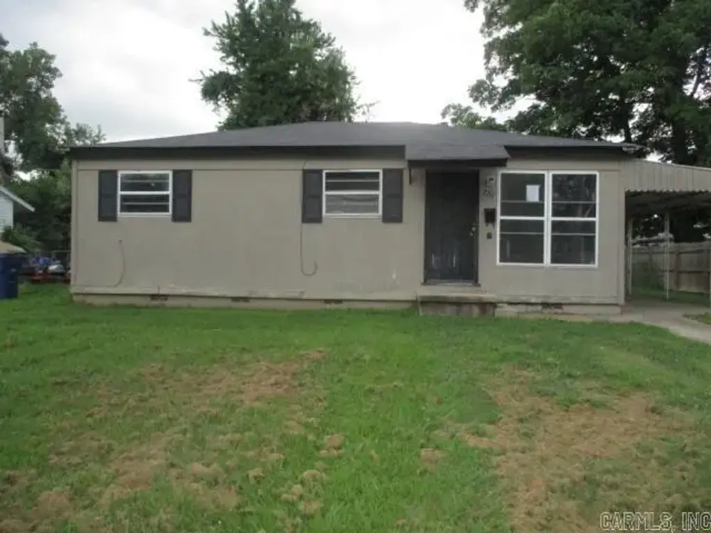 2111 Whyte Dr, North Little Rock
