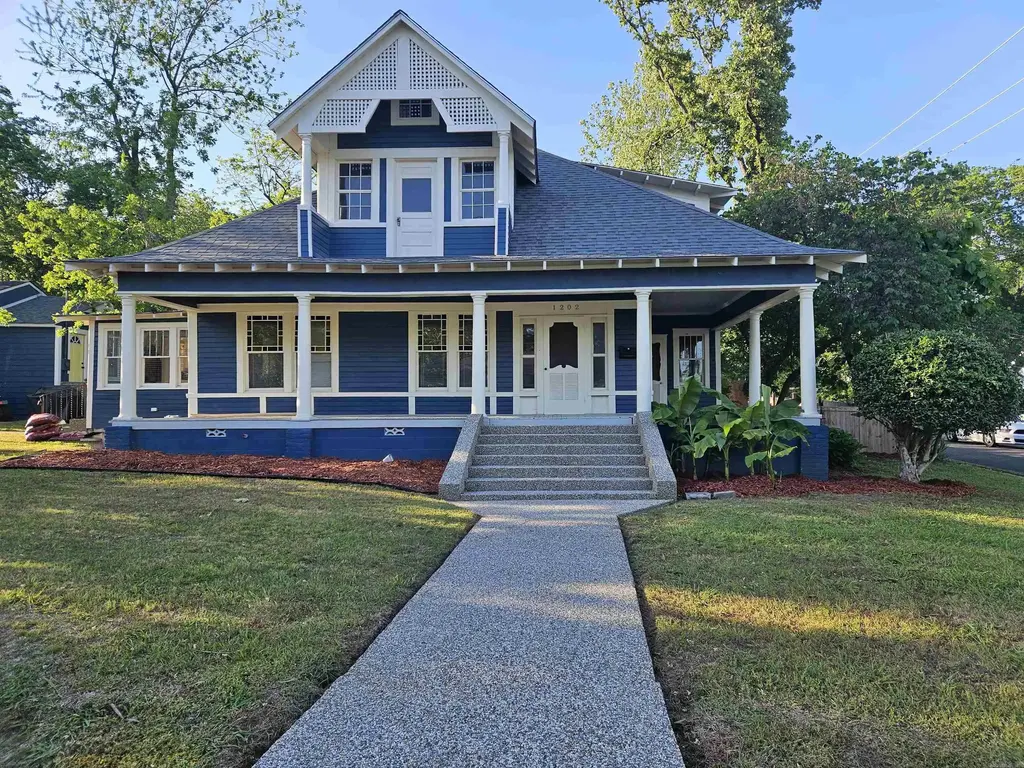 1202 Hobson Avenue, Hot Springs