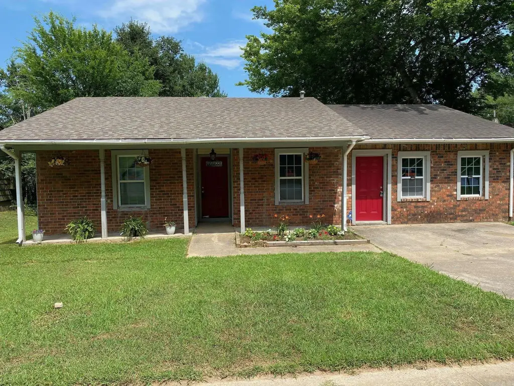 1407 Cleveland, Little Rock