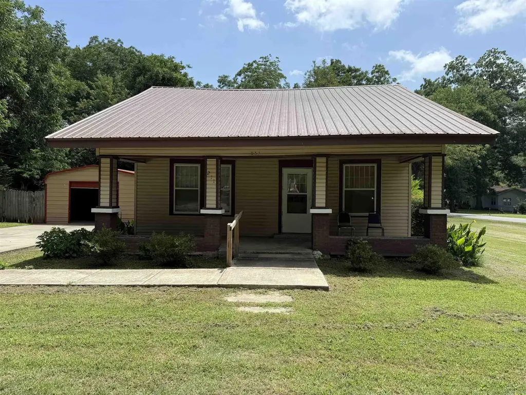 211 S 1st Street, Heber Springs