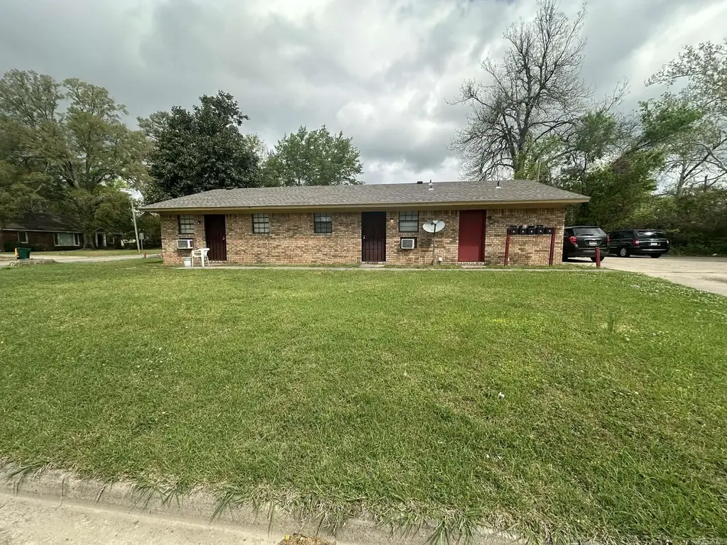 1717 S Olive Street, Pine Bluff