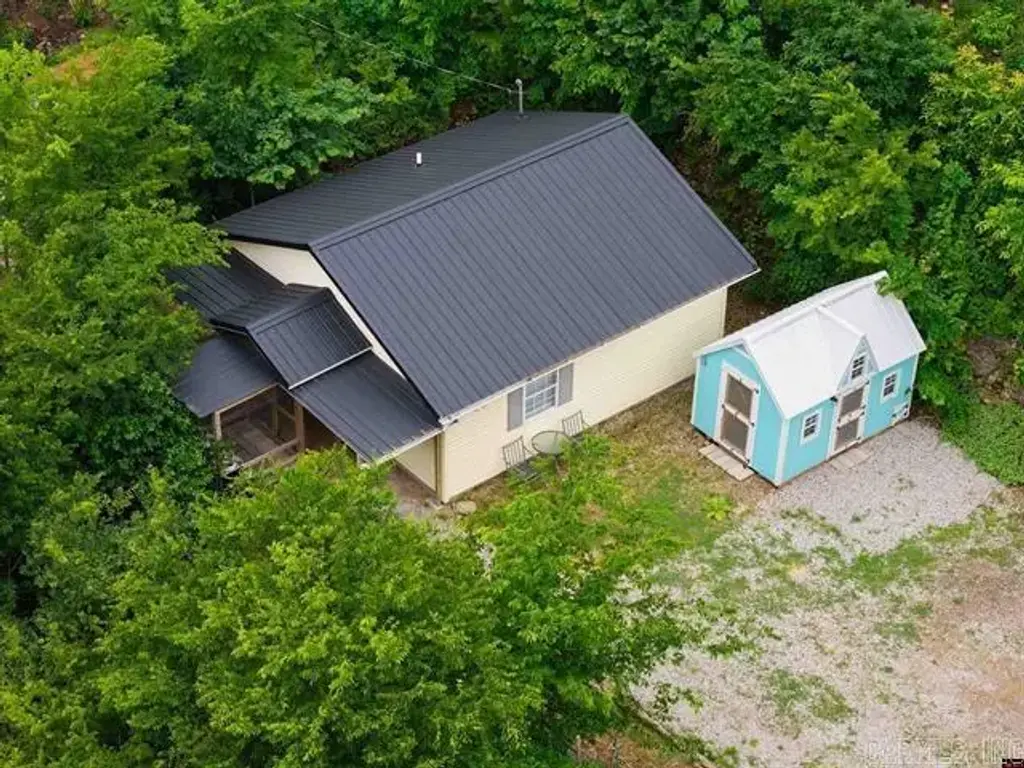 18321 Hwy 5 South, Norfork