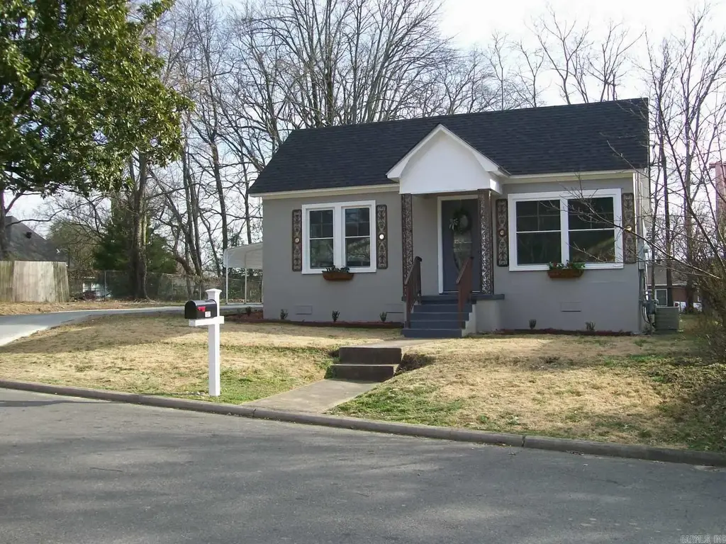 107 Noxon Street, Hot Springs