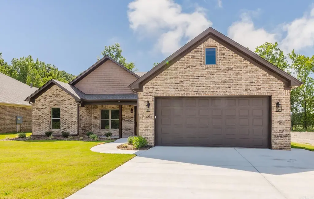 7105 Cold Creek Drive, Bryant