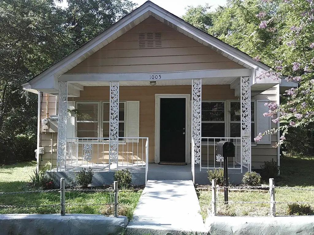 1005 Rector, Hot Springs