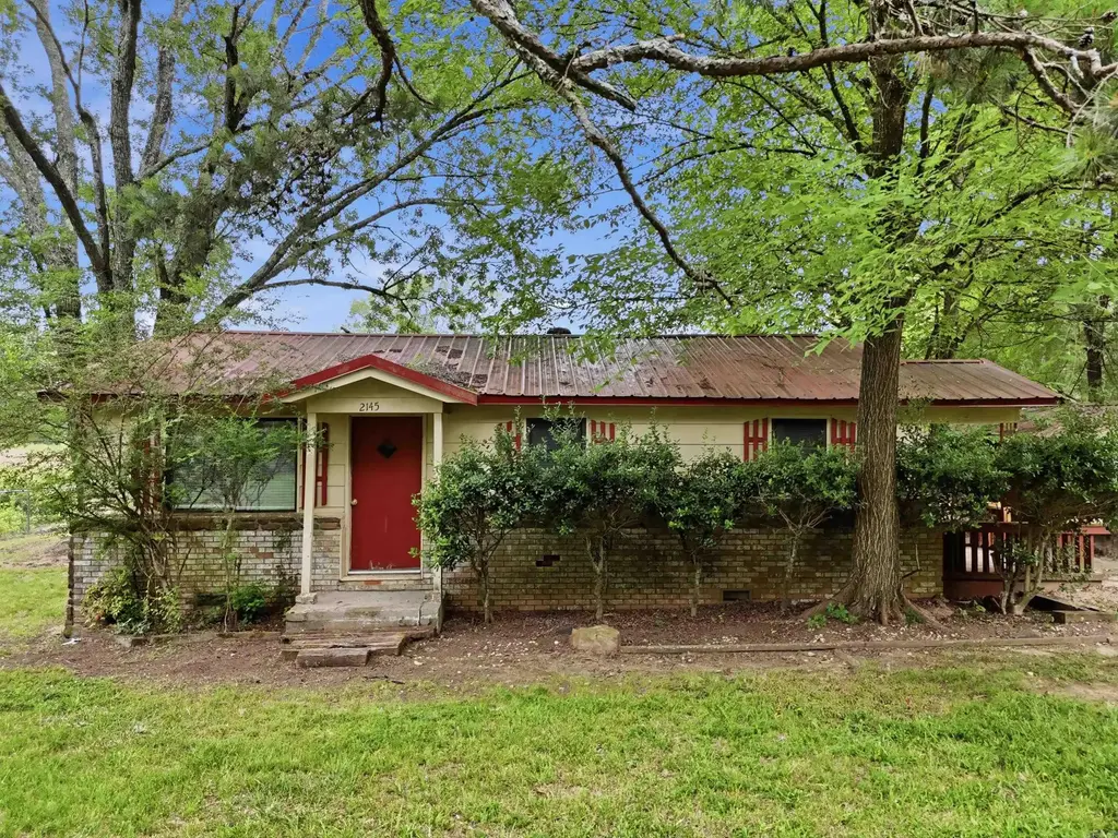2145 Blaney Hill Road, Conway